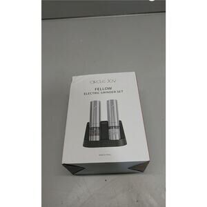 Rechargeable Electric Salt and Pepper Grinder Set with Storage Base New Open Box